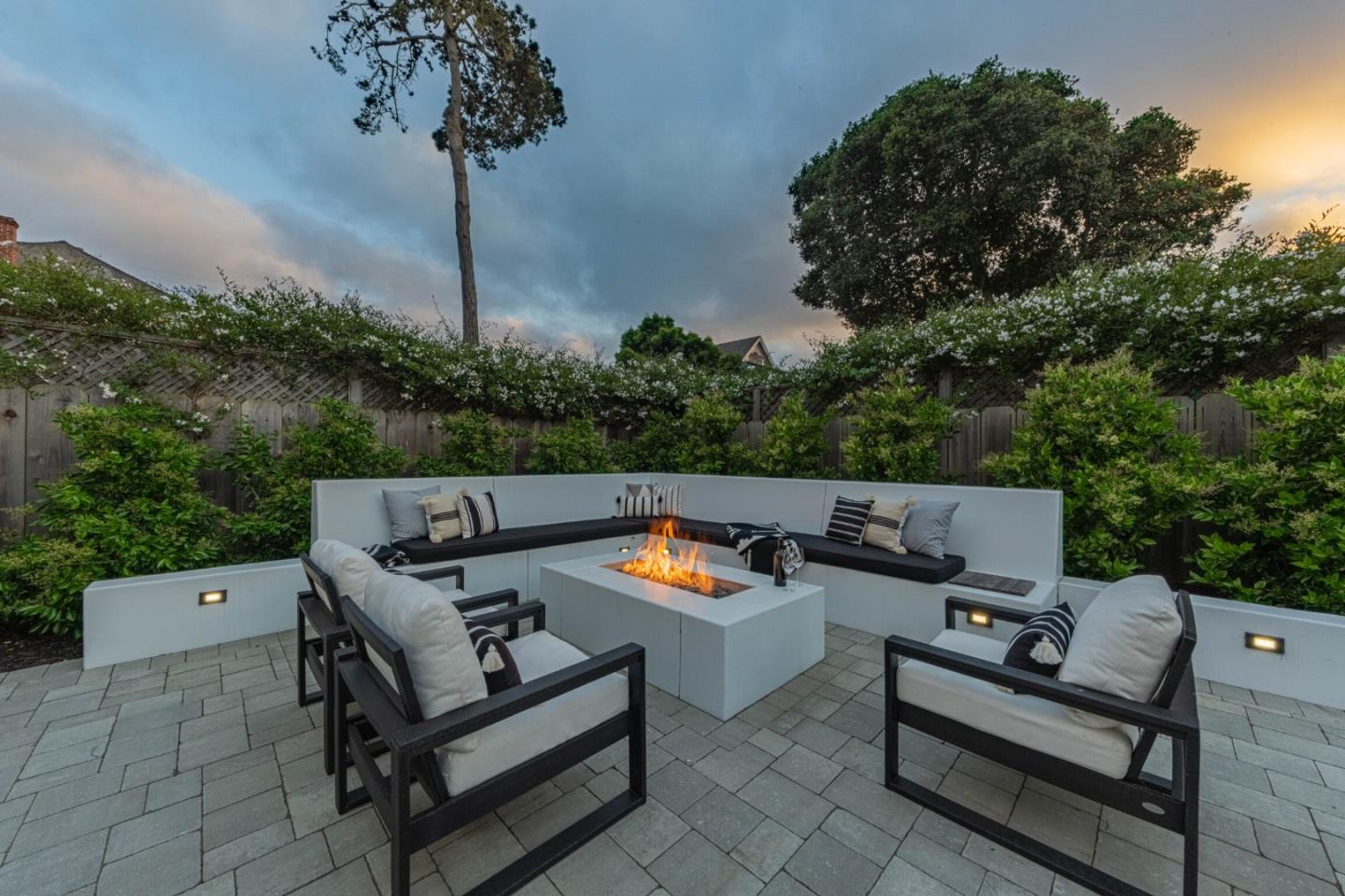 Detail Gallery Image 48 of 53 For 743 Bayview Ave, Pacific Grove,  CA 93950 - 3 Beds | 2 Baths