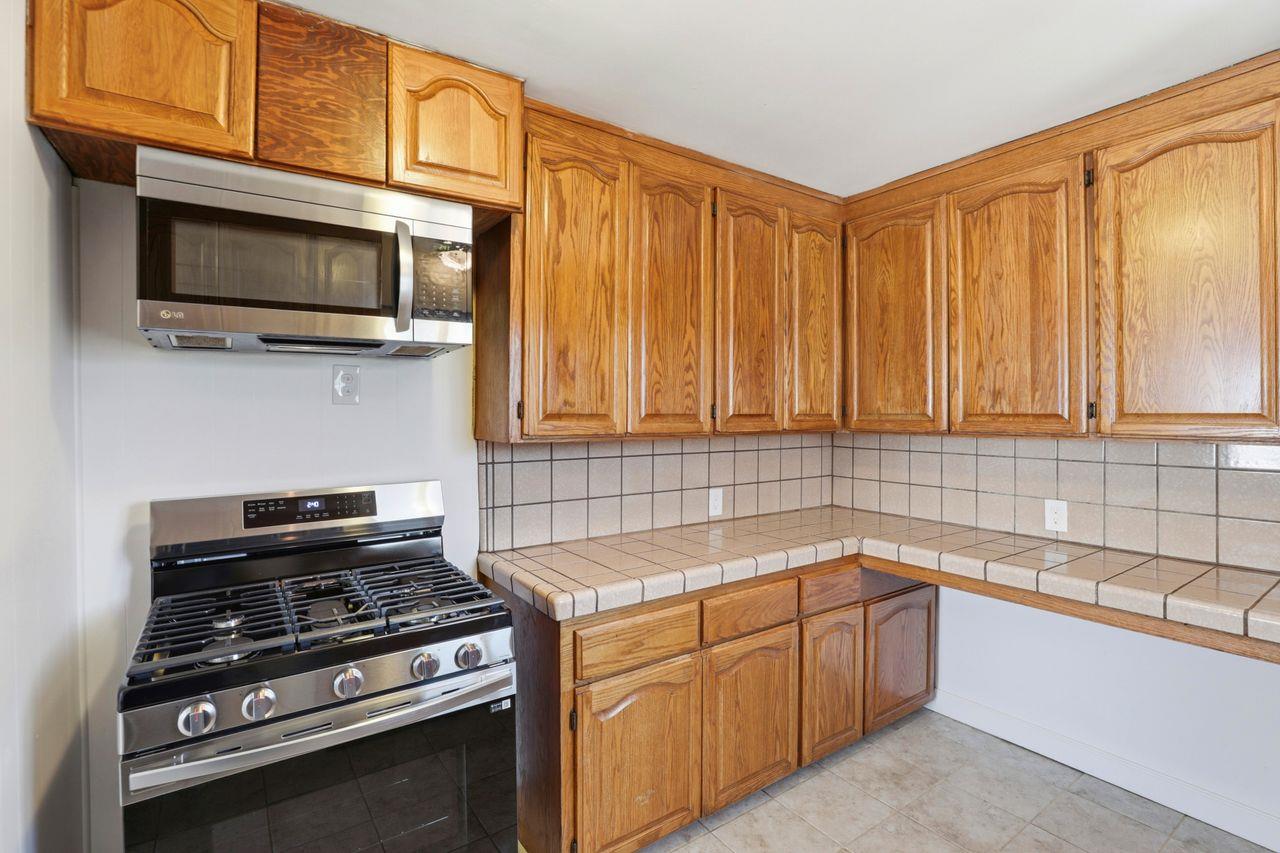 Detail Gallery Image 13 of 37 For 1140 Palm Ave, Seaside,  CA 93955 - 3 Beds | 1 Baths