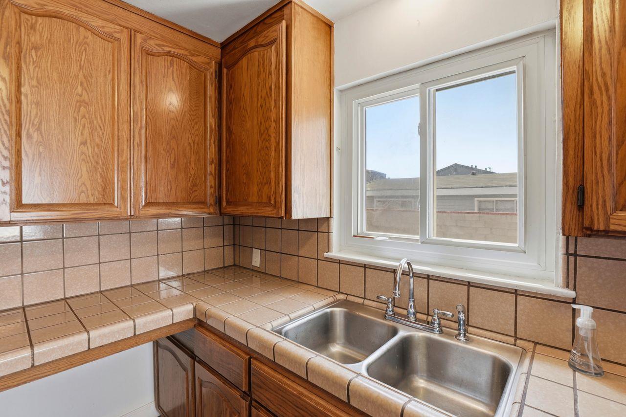 Detail Gallery Image 14 of 37 For 1140 Palm Ave, Seaside,  CA 93955 - 3 Beds | 1 Baths