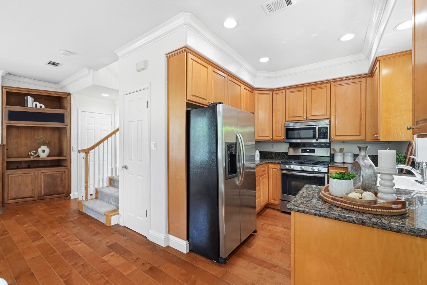 Photo #10: ML82042400 Listing: Photo #10