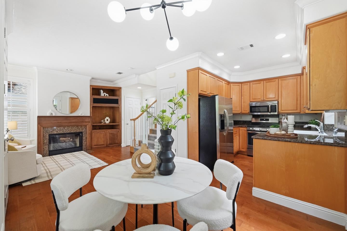 Photo #5: ML82042400 Listing: Photo #5