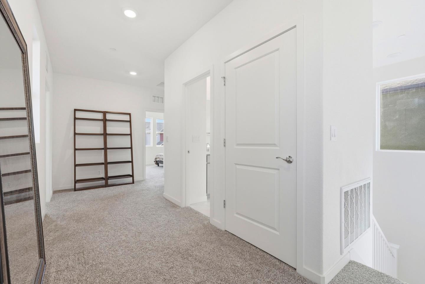 Detail Gallery Image 21 of 57 For 2809 Earthened Walk, Sacramento,  CA 95833 - 4 Beds | 3 Baths