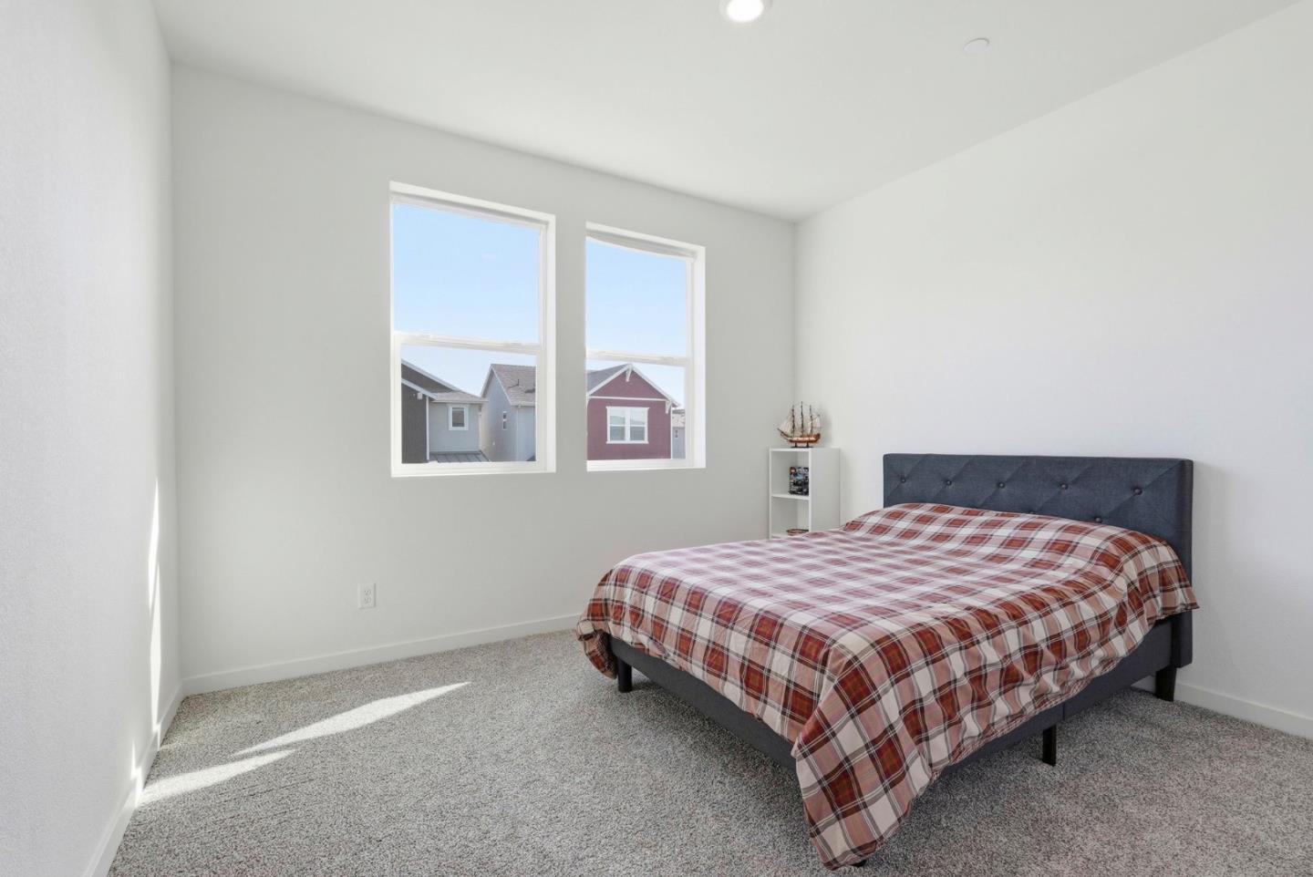 Detail Gallery Image 26 of 57 For 2809 Earthened Walk, Sacramento,  CA 95833 - 4 Beds | 3 Baths