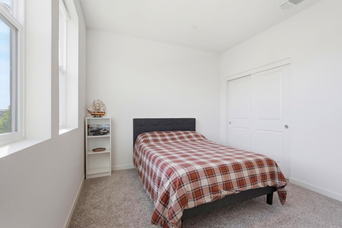 Detail Gallery Image 27 of 57 For 2809 Earthened Walk, Sacramento,  CA 95833 - 4 Beds | 3 Baths