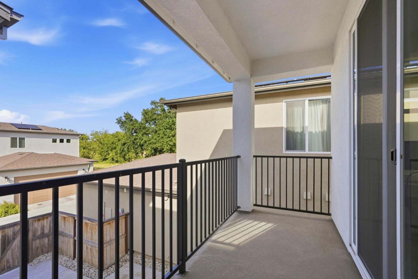 Detail Gallery Image 40 of 57 For 2809 Earthened Walk, Sacramento,  CA 95833 - 4 Beds | 3 Baths