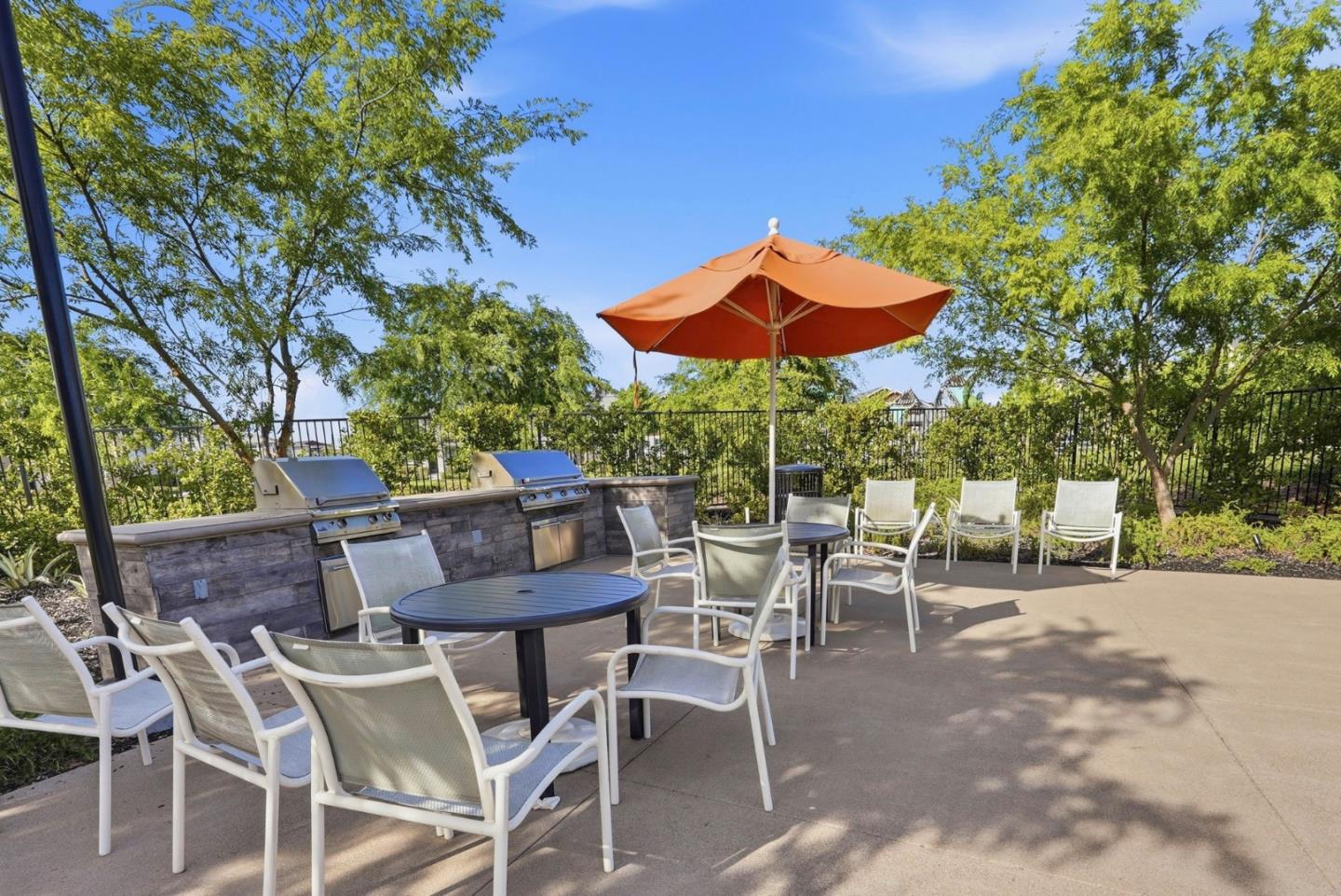 Detail Gallery Image 52 of 57 For 2809 Earthened Walk, Sacramento,  CA 95833 - 4 Beds | 3 Baths