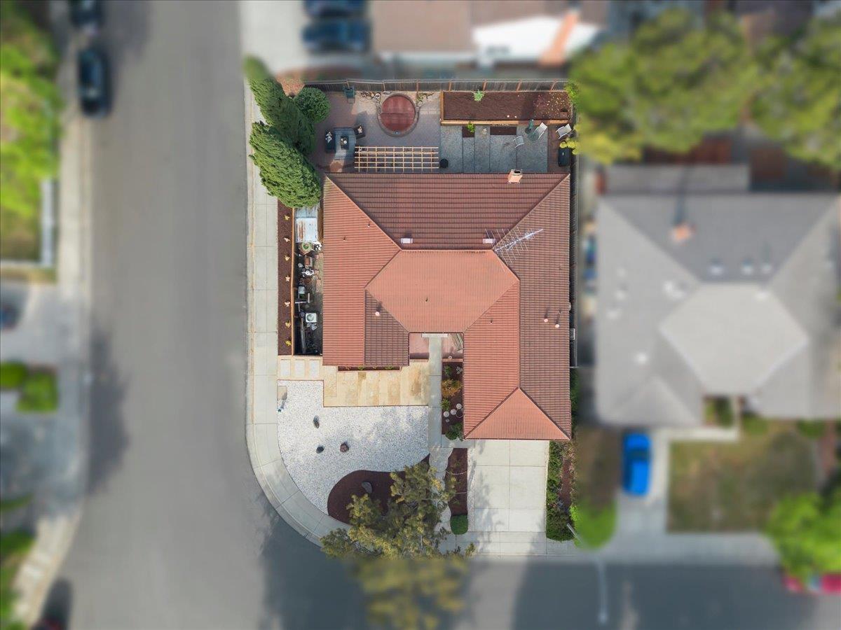 Detail Gallery Image 26 of 29 For 663 Smoke Tree Way, Sunnyvale,  CA 94086 - 3 Beds | 2 Baths