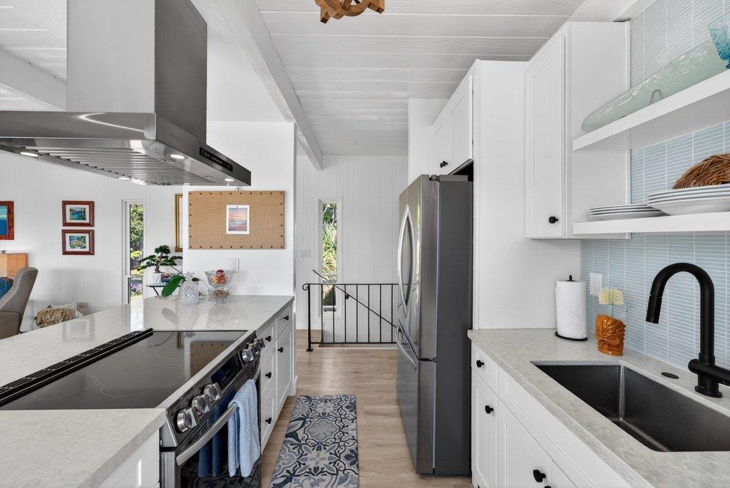 Detail Gallery Image 13 of 58 For 204 Highland Dr, Aptos,  CA 95003 - 4 Beds | 2 Baths