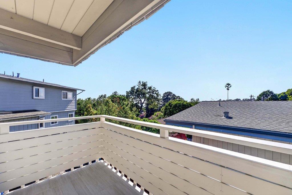 Detail Gallery Image 18 of 58 For 204 Highland Dr, Aptos,  CA 95003 - 4 Beds | 2 Baths