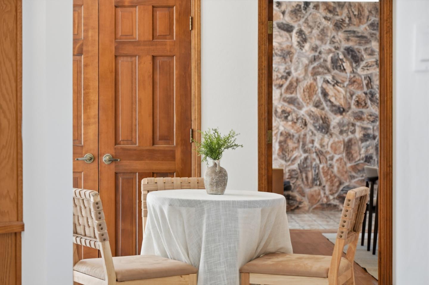 Detail Gallery Image 10 of 42 For 1050 Seminole Cmn, Fremont,  CA 94539 - 4 Beds | 2/1 Baths