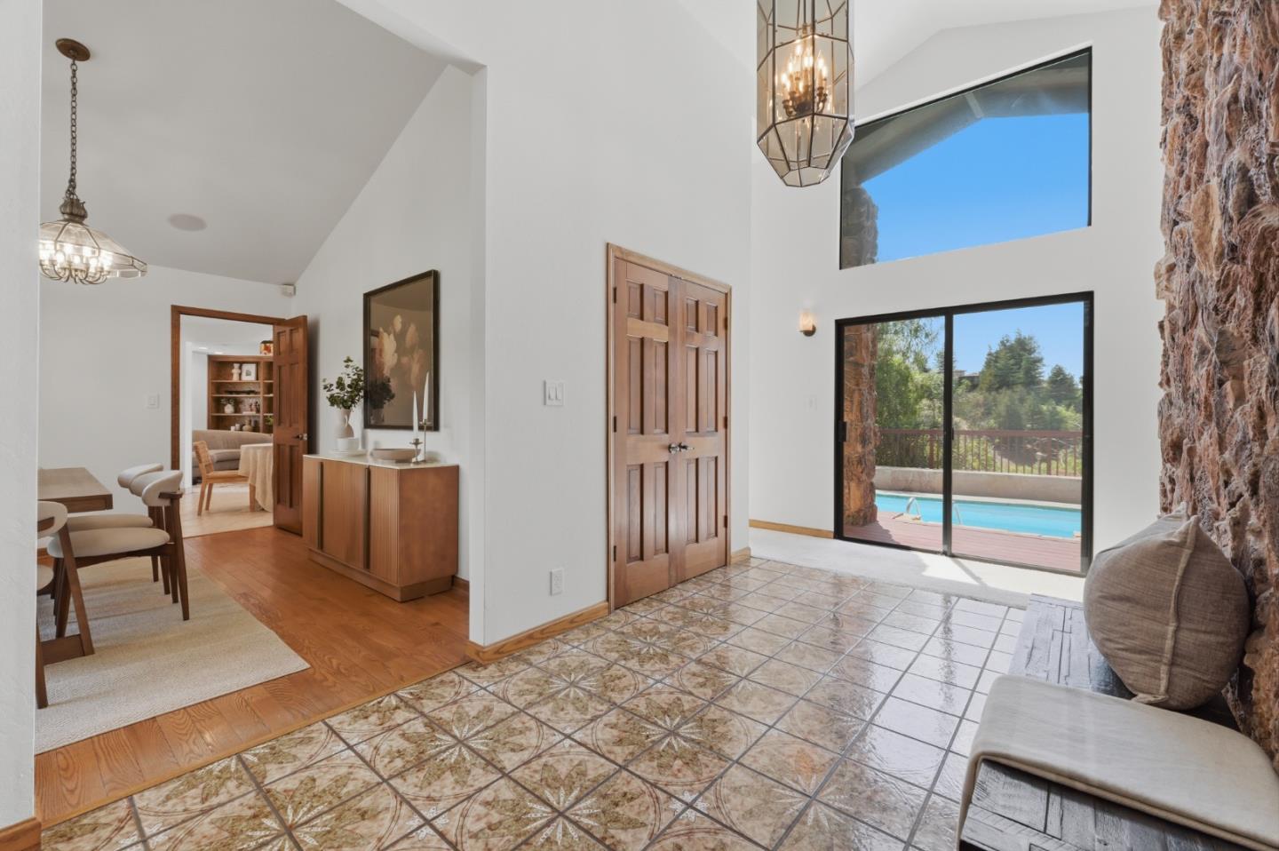 Detail Gallery Image 3 of 42 For 1050 Seminole Cmn, Fremont,  CA 94539 - 4 Beds | 2/1 Baths