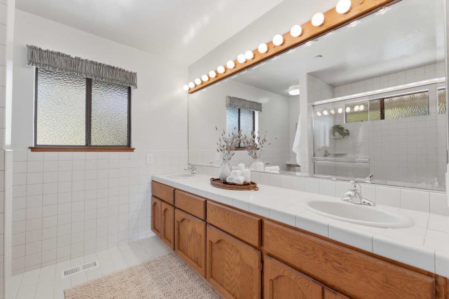 Detail Gallery Image 35 of 42 For 1050 Seminole Cmn, Fremont,  CA 94539 - 4 Beds | 2/1 Baths