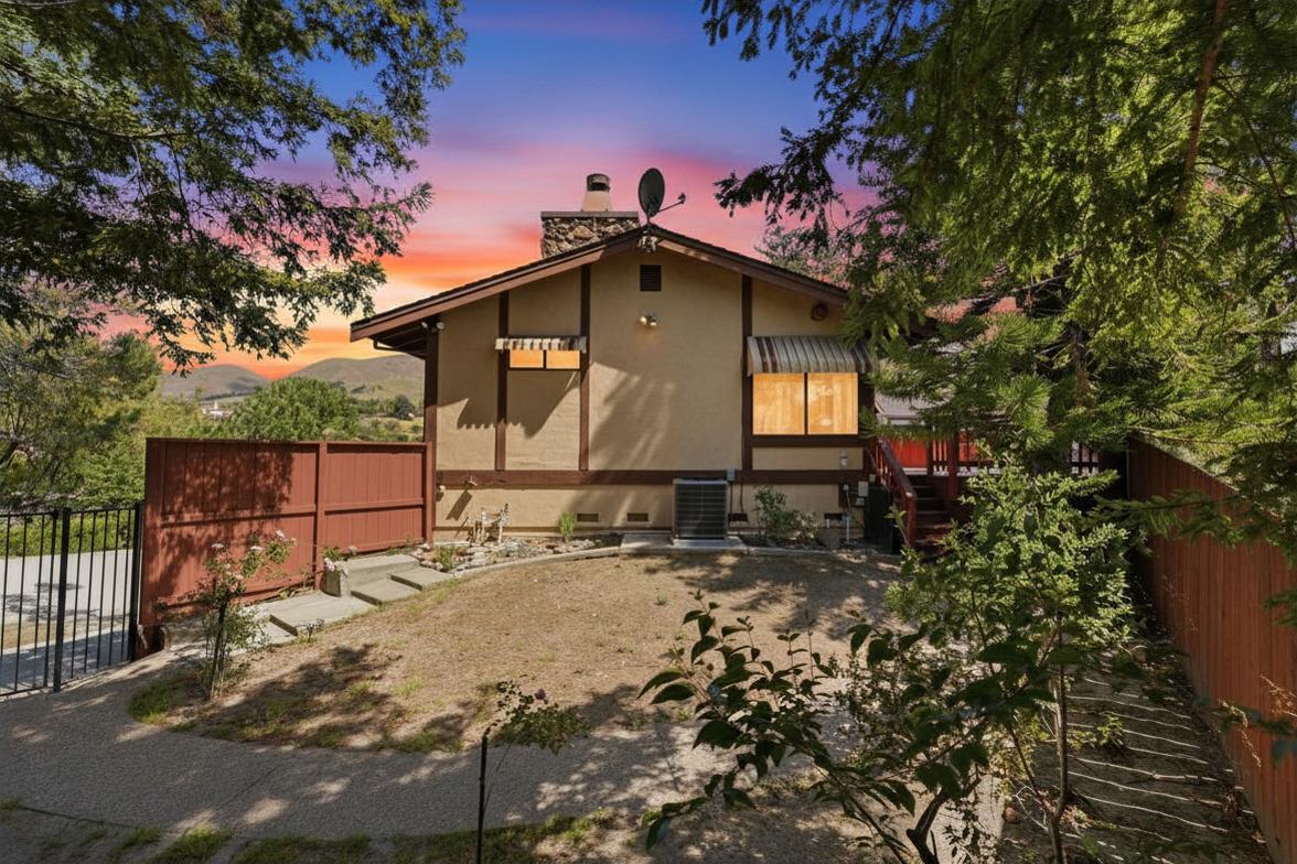 Detail Gallery Image 40 of 42 For 1050 Seminole Cmn, Fremont,  CA 94539 - 4 Beds | 2/1 Baths