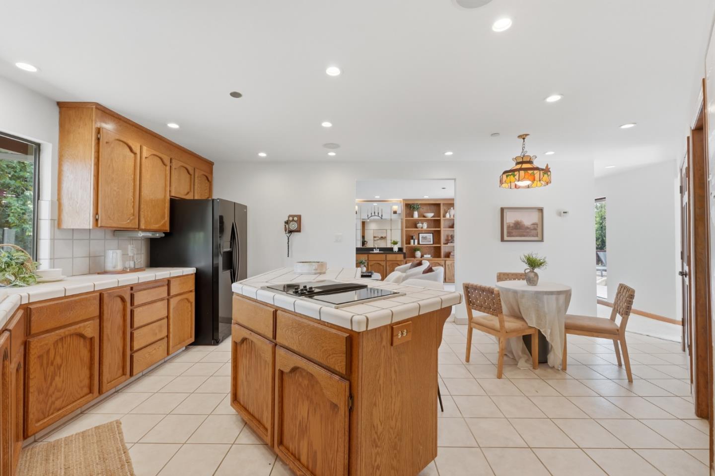 Detail Gallery Image 9 of 42 For 1050 Seminole Cmn, Fremont,  CA 94539 - 4 Beds | 2/1 Baths