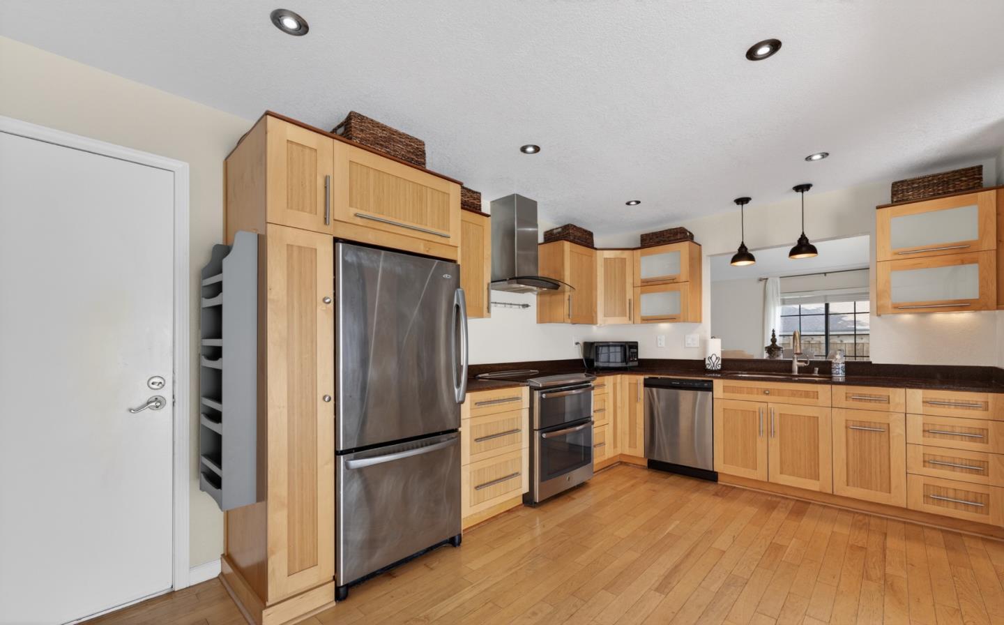 Detail Gallery Image 20 of 47 For 17590 Carriage Lamp Way, Morgan Hill,  CA 95037 - 3 Beds | 2 Baths