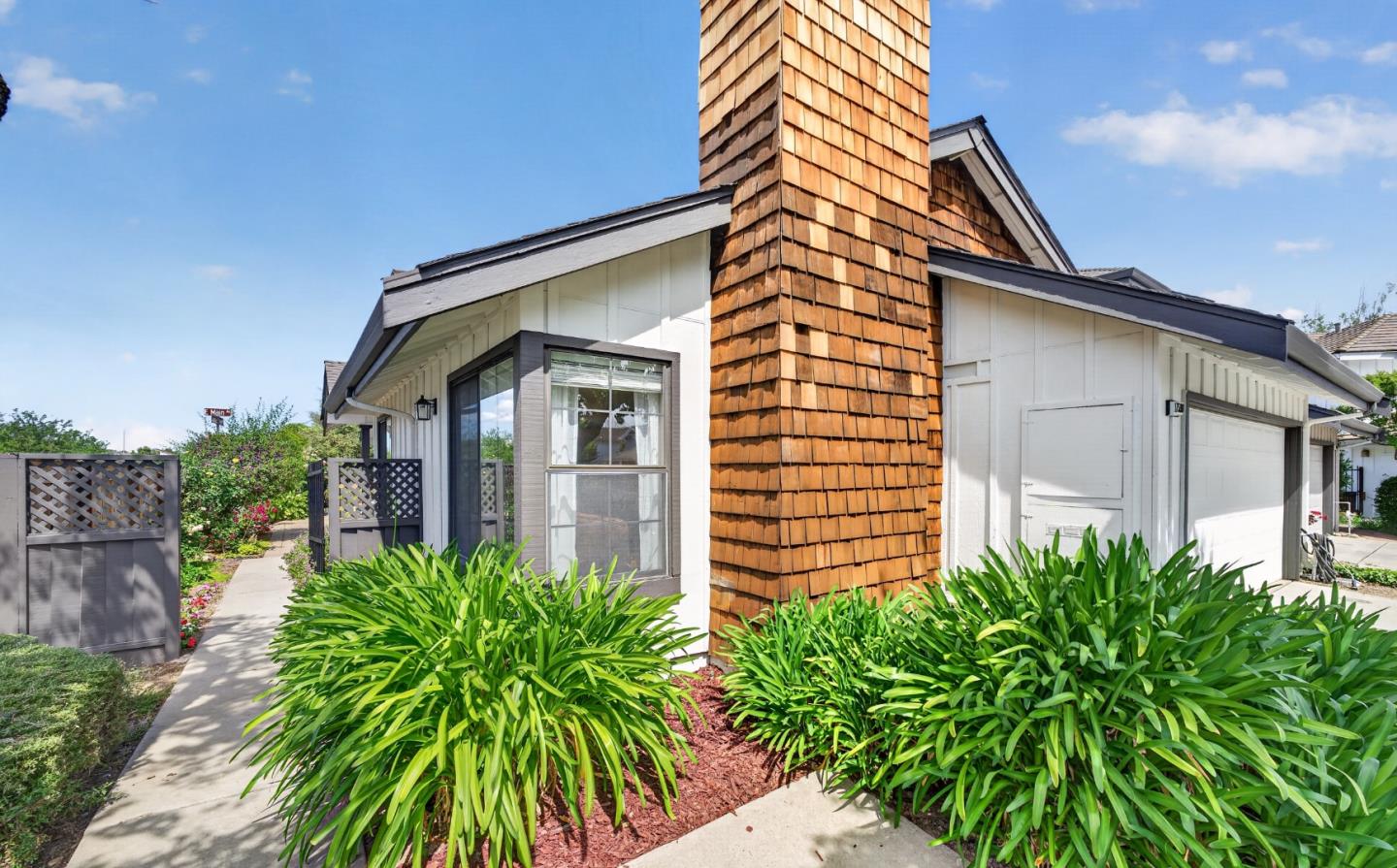 Detail Gallery Image 3 of 47 For 17590 Carriage Lamp Way, Morgan Hill,  CA 95037 - 3 Beds | 2 Baths