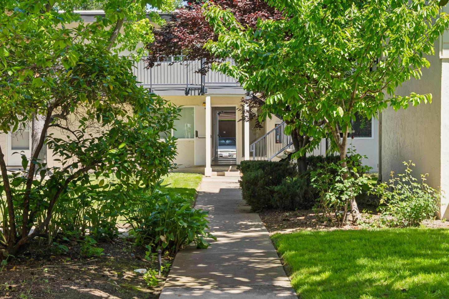 Detail Gallery Image 23 of 28 For 14225 Lora Dr #102,  Los Gatos,  CA 95032 - 2 Beds | 1 Baths