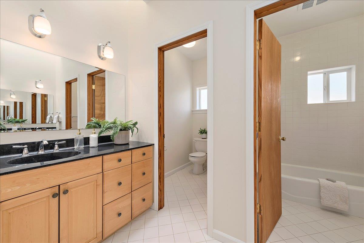 Detail Gallery Image 27 of 39 For 345 Brookwood Ave, San Jose,  CA 95116 - 5 Beds | 4 Baths