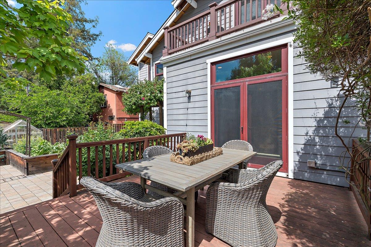 Detail Gallery Image 31 of 39 For 345 Brookwood Ave, San Jose,  CA 95116 - 5 Beds | 4 Baths