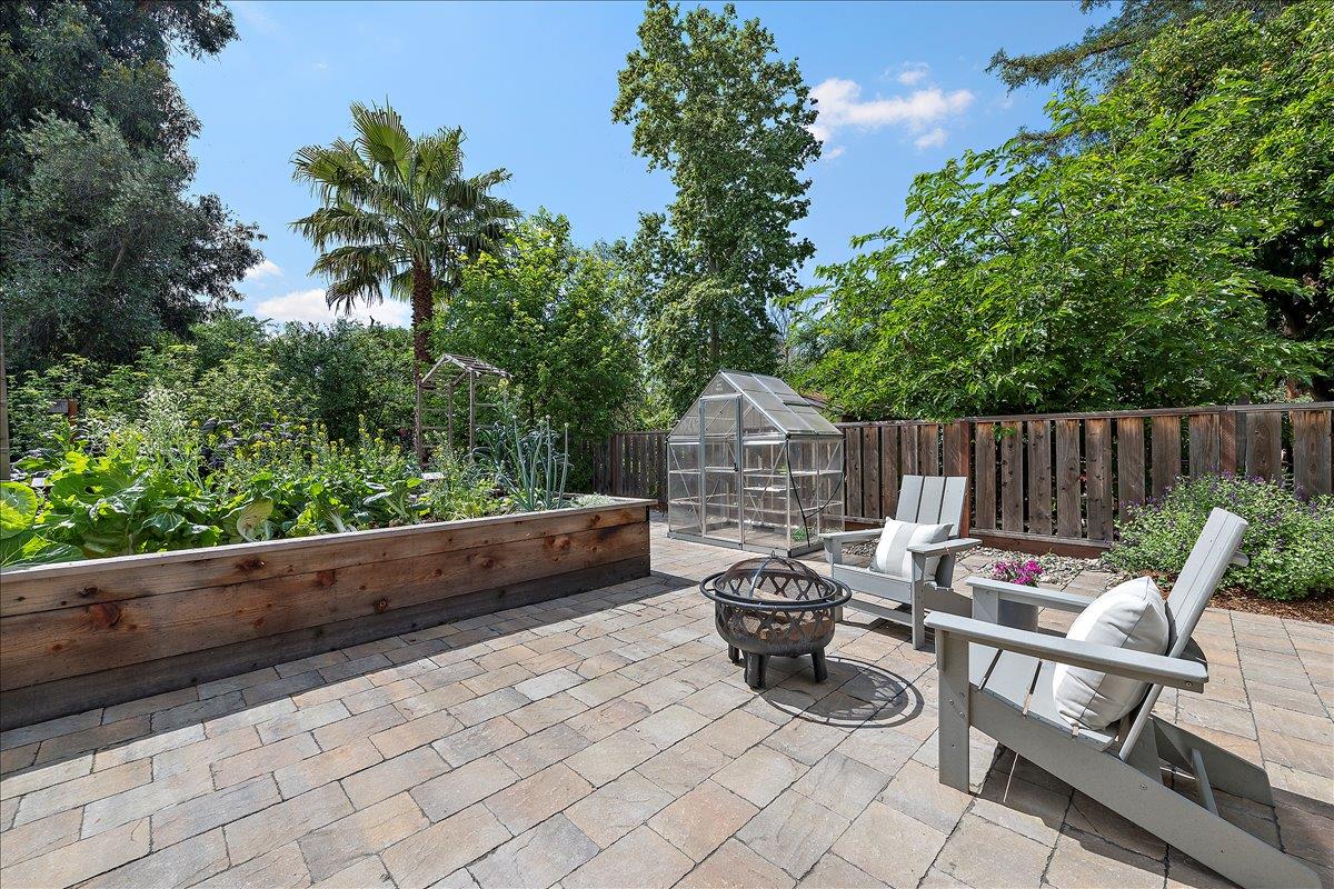 Detail Gallery Image 32 of 39 For 345 Brookwood Ave, San Jose,  CA 95116 - 5 Beds | 4 Baths