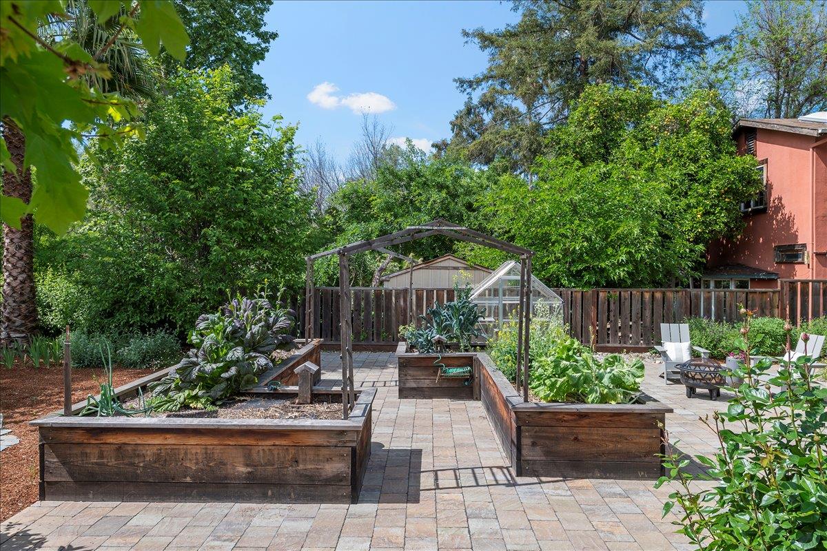 Detail Gallery Image 33 of 39 For 345 Brookwood Ave, San Jose,  CA 95116 - 5 Beds | 4 Baths