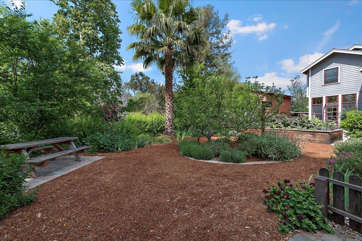 Detail Gallery Image 36 of 39 For 345 Brookwood Ave, San Jose,  CA 95116 - 5 Beds | 4 Baths