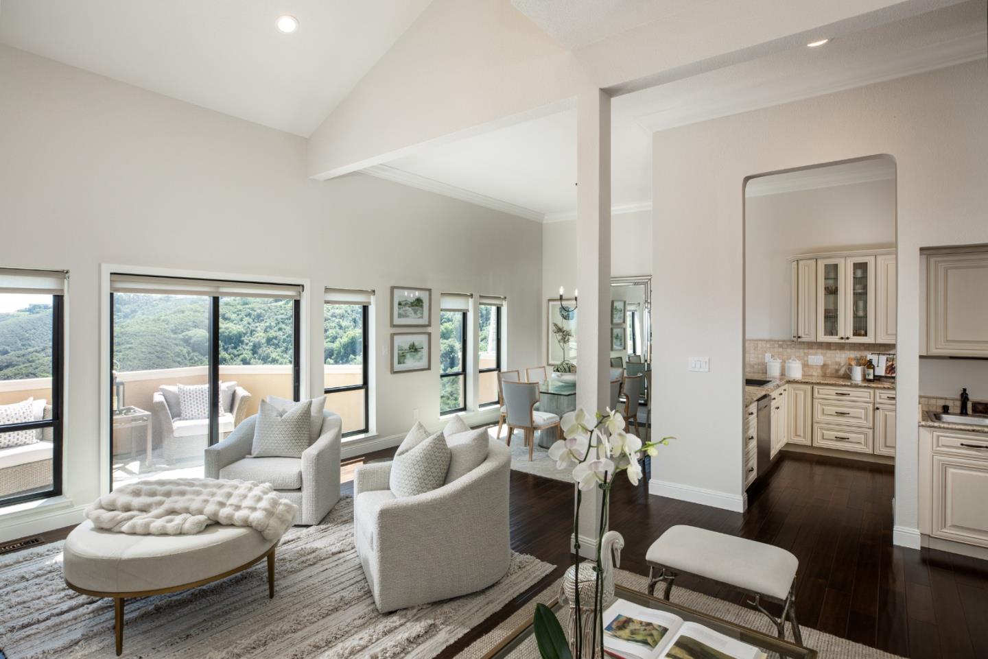 Detail Gallery Image 11 of 35 For 5 Poppy Ln, San Carlos,  CA 94070 - 3 Beds | 2/1 Baths