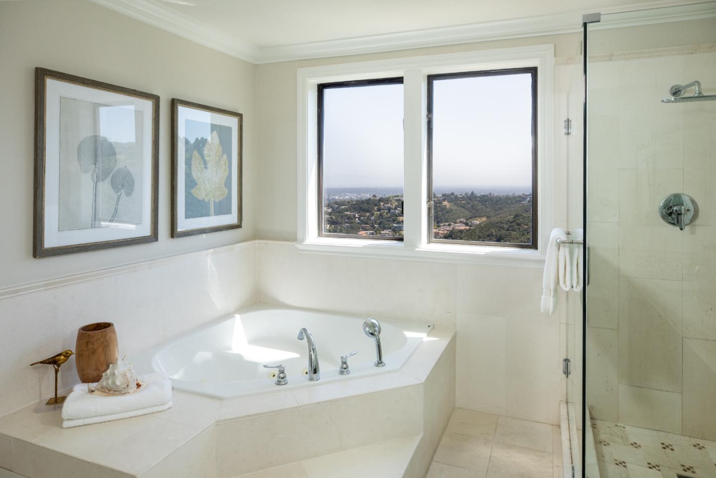 Detail Gallery Image 22 of 35 For 5 Poppy Ln, San Carlos,  CA 94070 - 3 Beds | 2/1 Baths