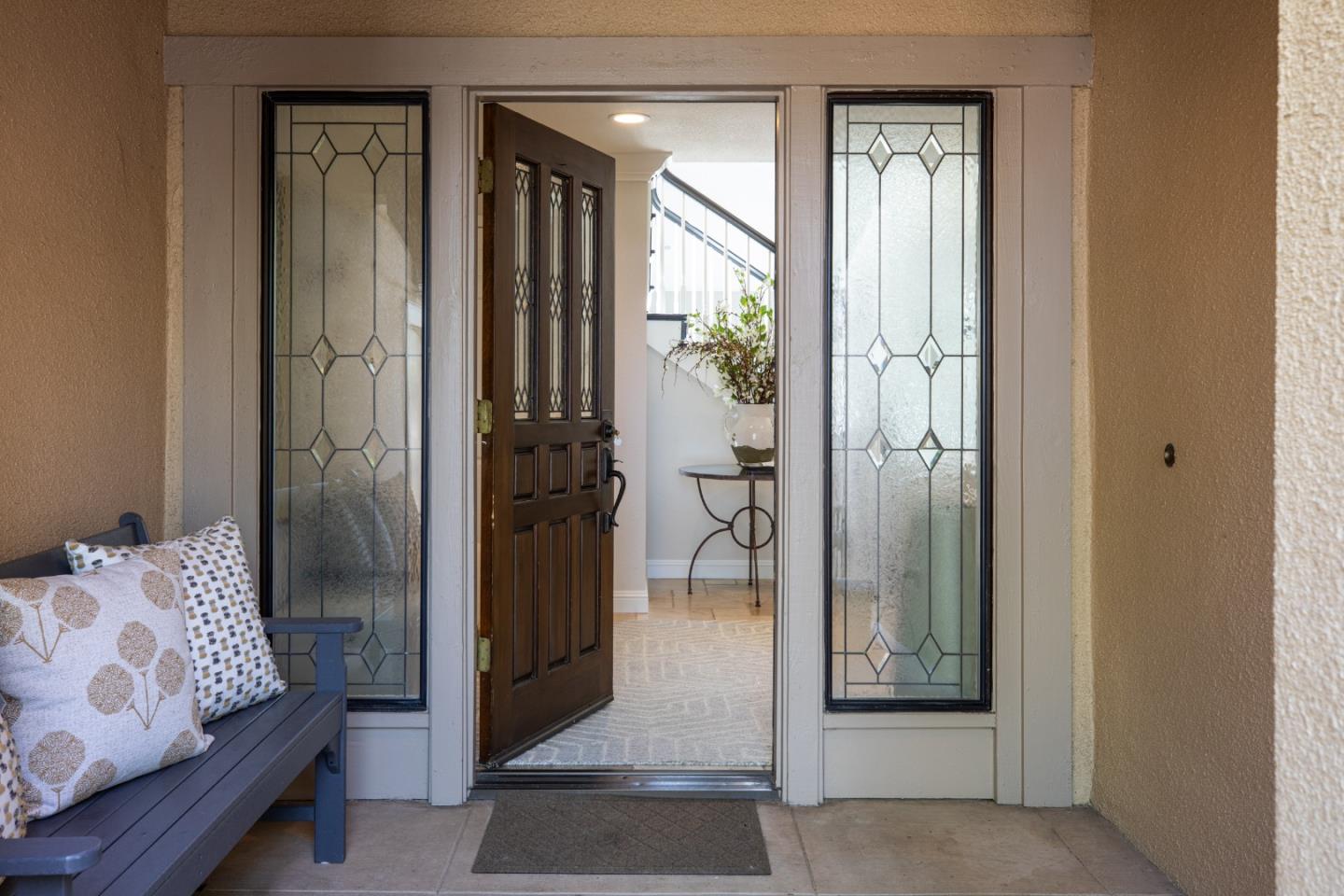 Detail Gallery Image 3 of 35 For 5 Poppy Ln, San Carlos,  CA 94070 - 3 Beds | 2/1 Baths