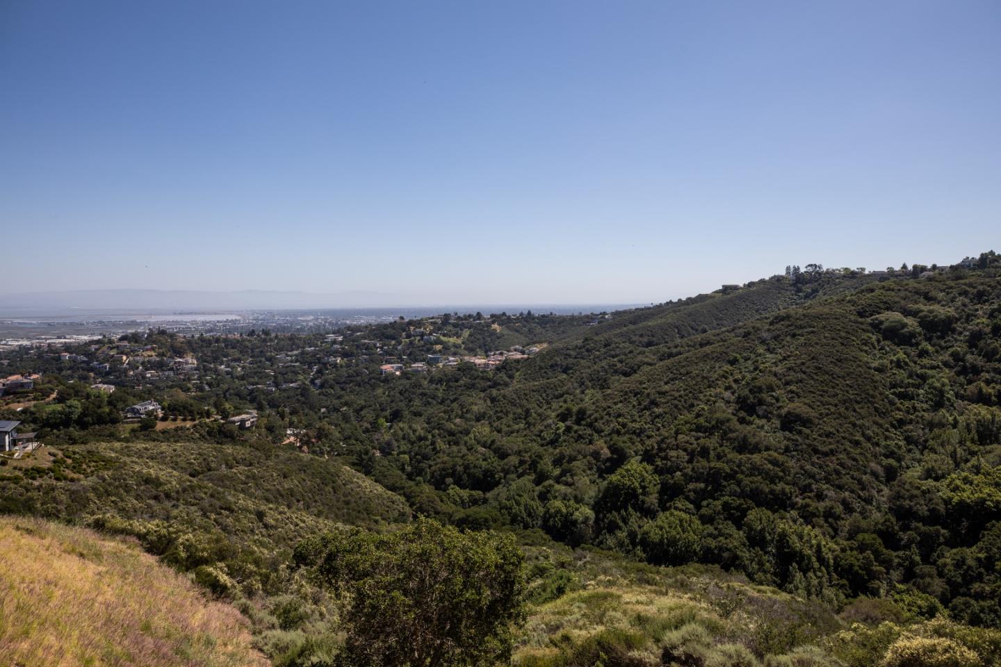 Detail Gallery Image 8 of 35 For 5 Poppy Ln, San Carlos,  CA 94070 - 3 Beds | 2/1 Baths