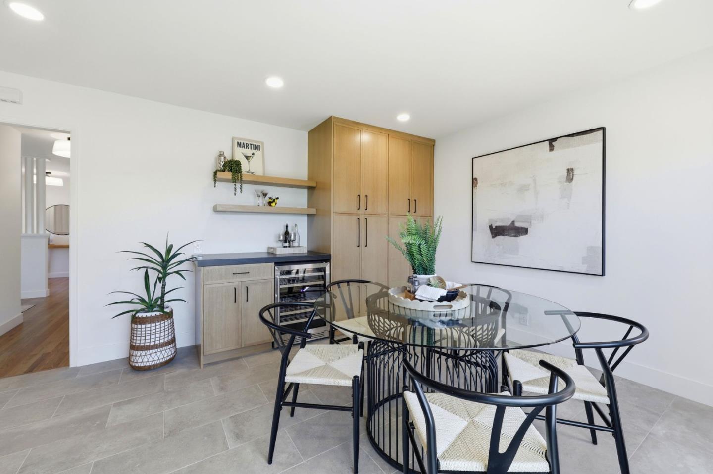 Detail Gallery Image 14 of 47 For 723 Linda Ct, San Mateo,  CA 94403 - 4 Beds | 2 Baths