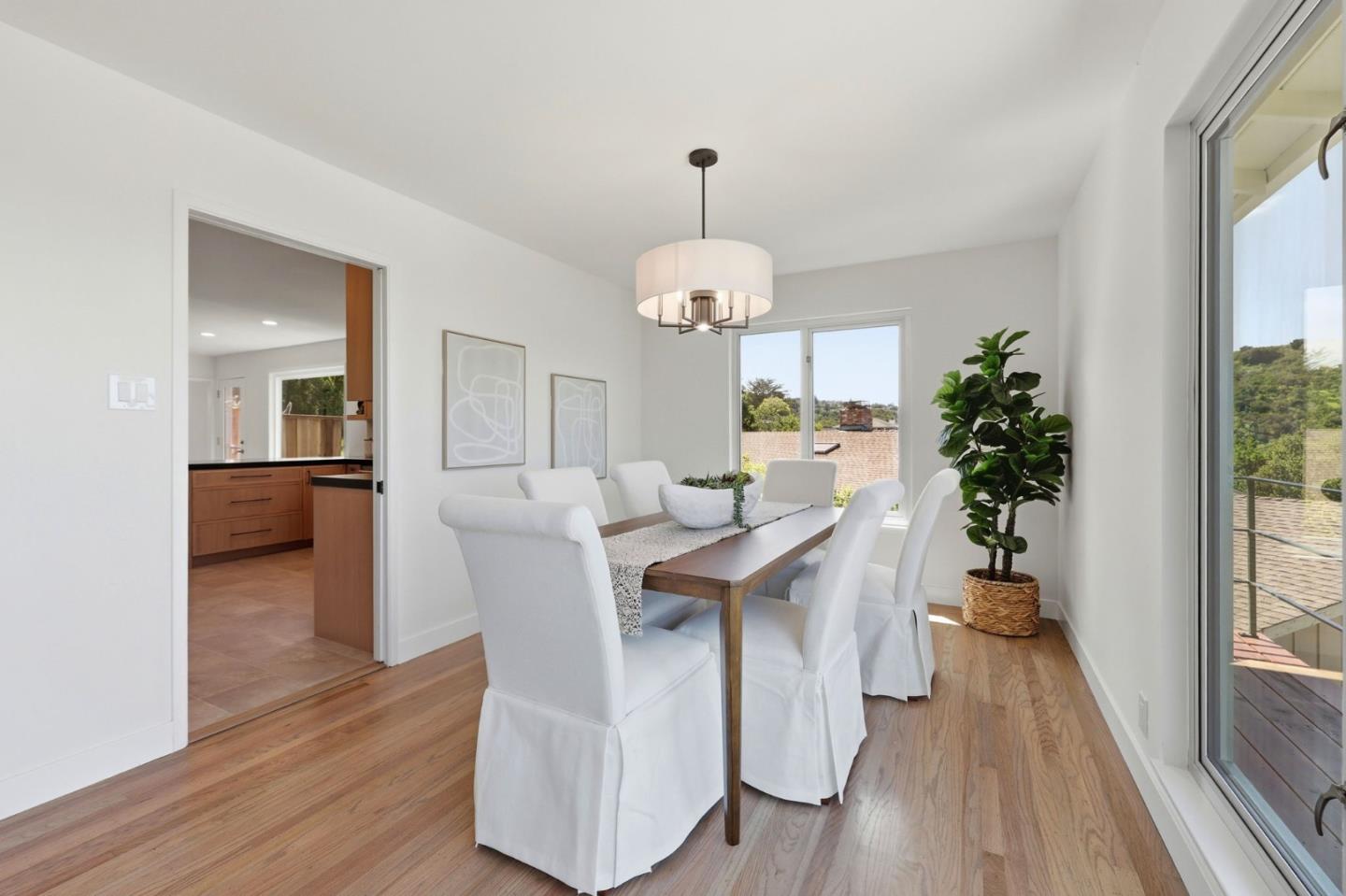 Detail Gallery Image 16 of 47 For 723 Linda Ct, San Mateo,  CA 94403 - 4 Beds | 2 Baths