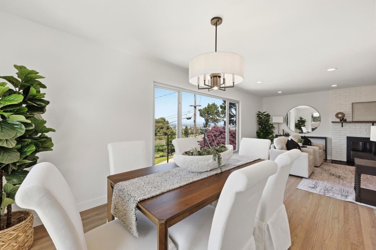 Detail Gallery Image 17 of 47 For 723 Linda Ct, San Mateo,  CA 94403 - 4 Beds | 2 Baths