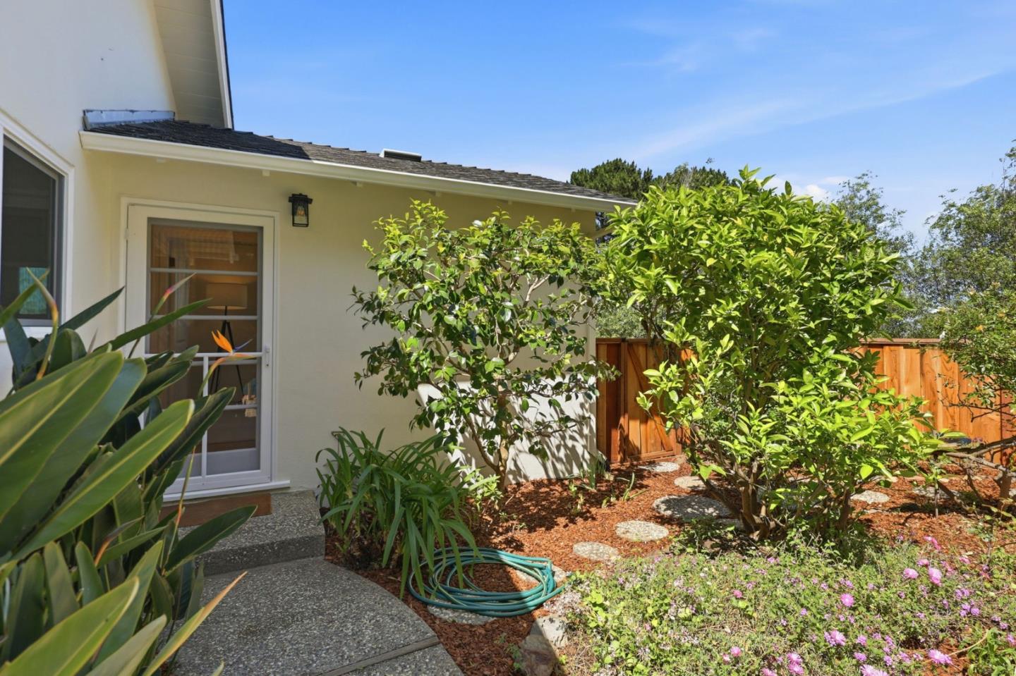 Detail Gallery Image 39 of 47 For 723 Linda Ct, San Mateo,  CA 94403 - 4 Beds | 2 Baths