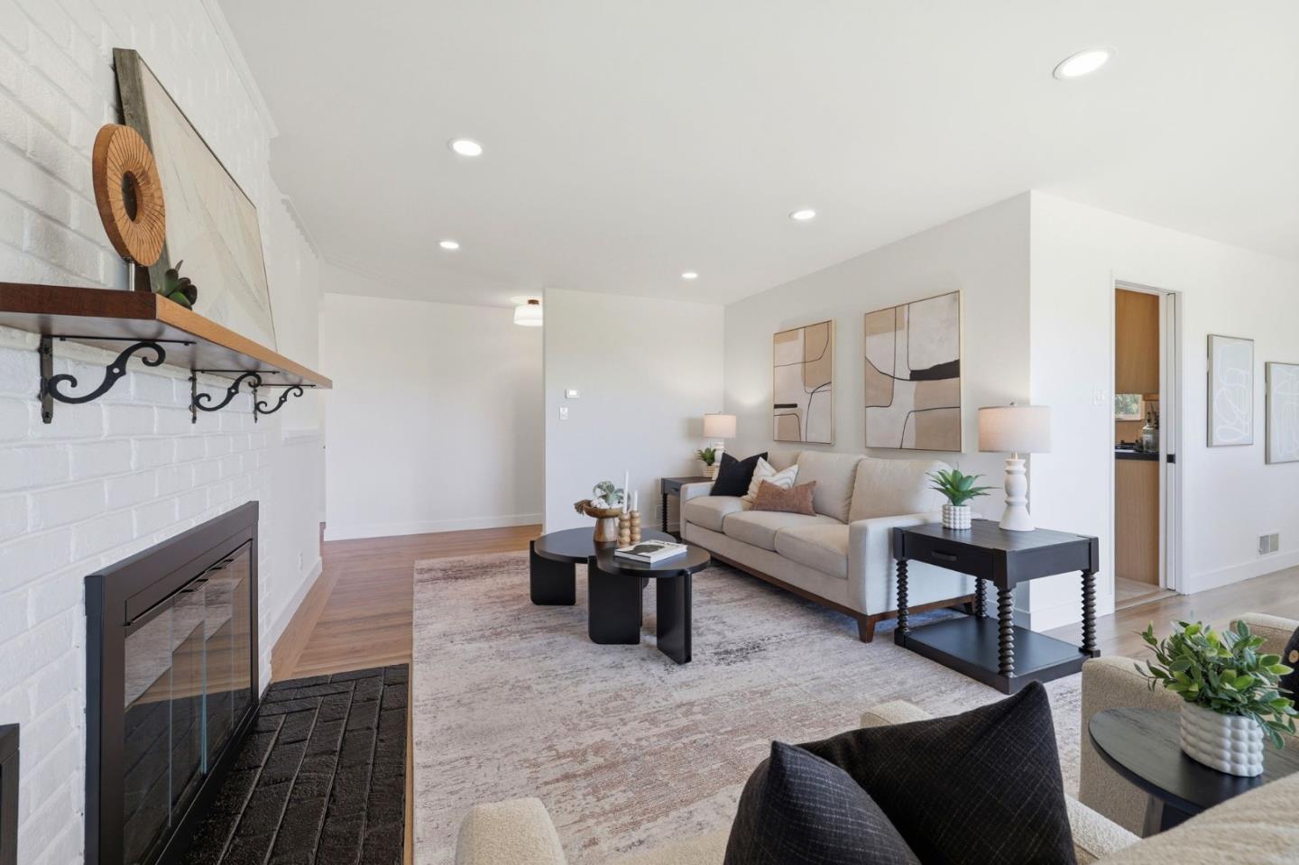 Detail Gallery Image 7 of 47 For 723 Linda Ct, San Mateo,  CA 94403 - 4 Beds | 2 Baths