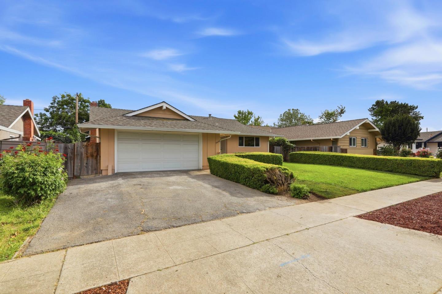 Detail Gallery Image 2 of 33 For 4456 Hilton Ave, San Jose,  CA 95130 - 3 Beds | 2 Baths