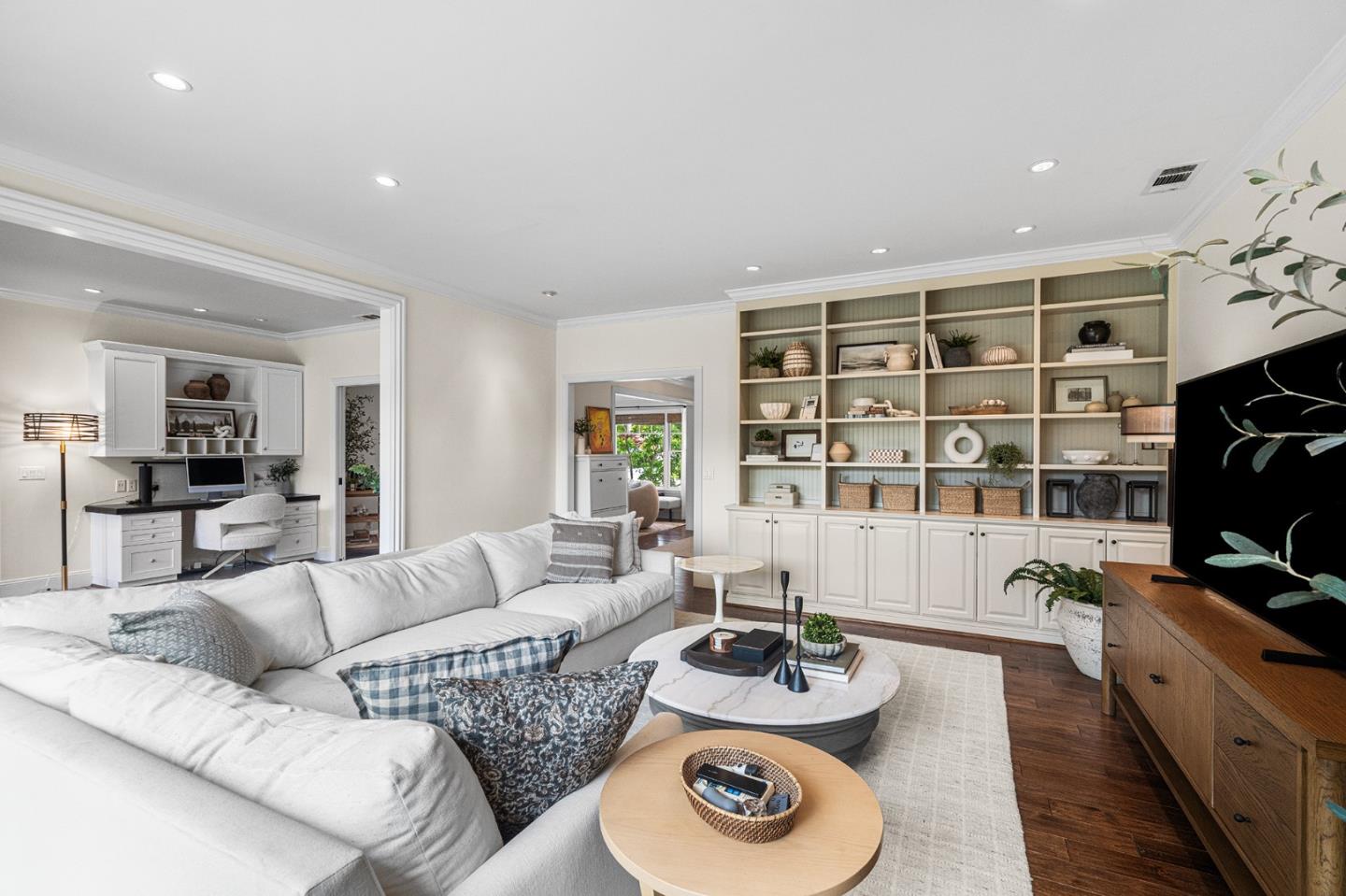 Detail Gallery Image 12 of 41 For 16344 Camellia Ter, Los Gatos,  CA 95032 - 4 Beds | 2/1 Baths