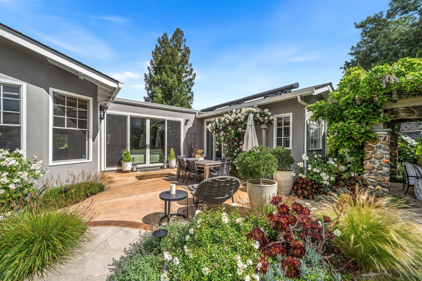 Detail Gallery Image 32 of 41 For 16344 Camellia Ter, Los Gatos,  CA 95032 - 4 Beds | 2/1 Baths