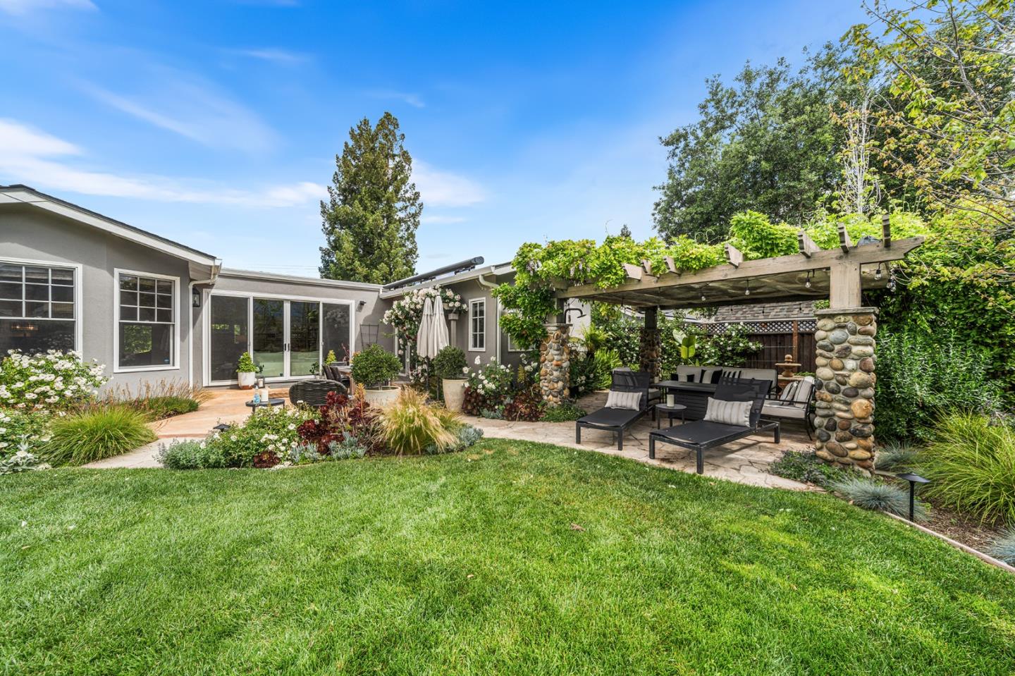 Detail Gallery Image 33 of 41 For 16344 Camellia Ter, Los Gatos,  CA 95032 - 4 Beds | 2/1 Baths