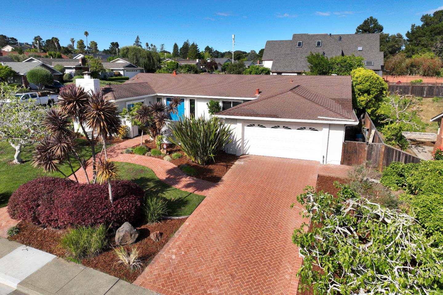 Detail Gallery Image 2 of 45 For 2671 Comstock Cir, Belmont,  CA 94002 - 4 Beds | 2 Baths