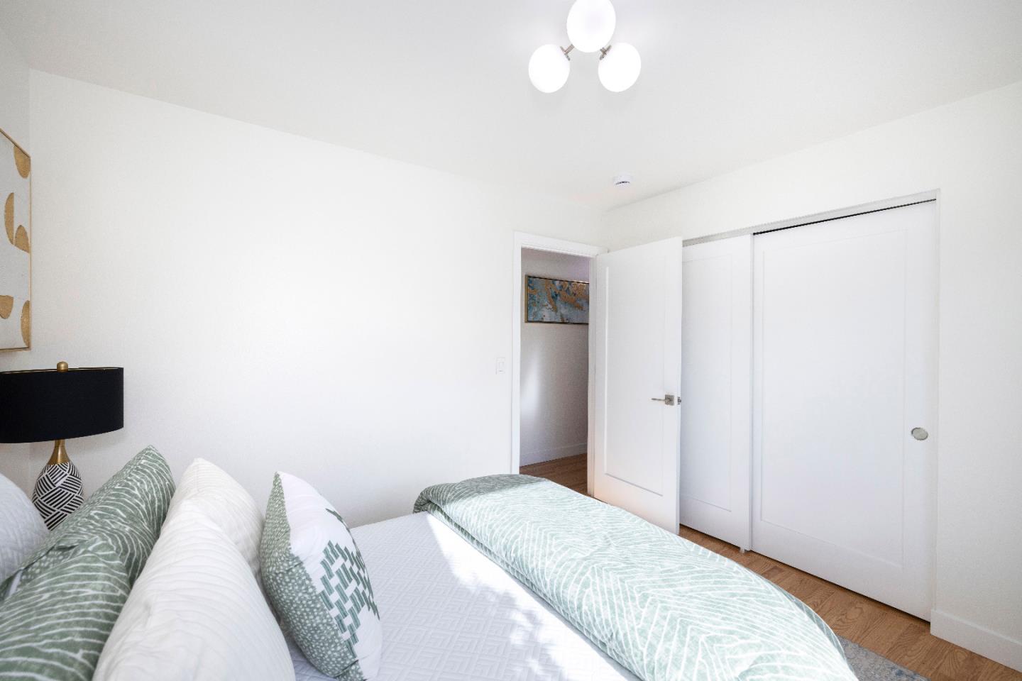 Detail Gallery Image 24 of 45 For 2671 Comstock Cir, Belmont,  CA 94002 - 4 Beds | 2 Baths