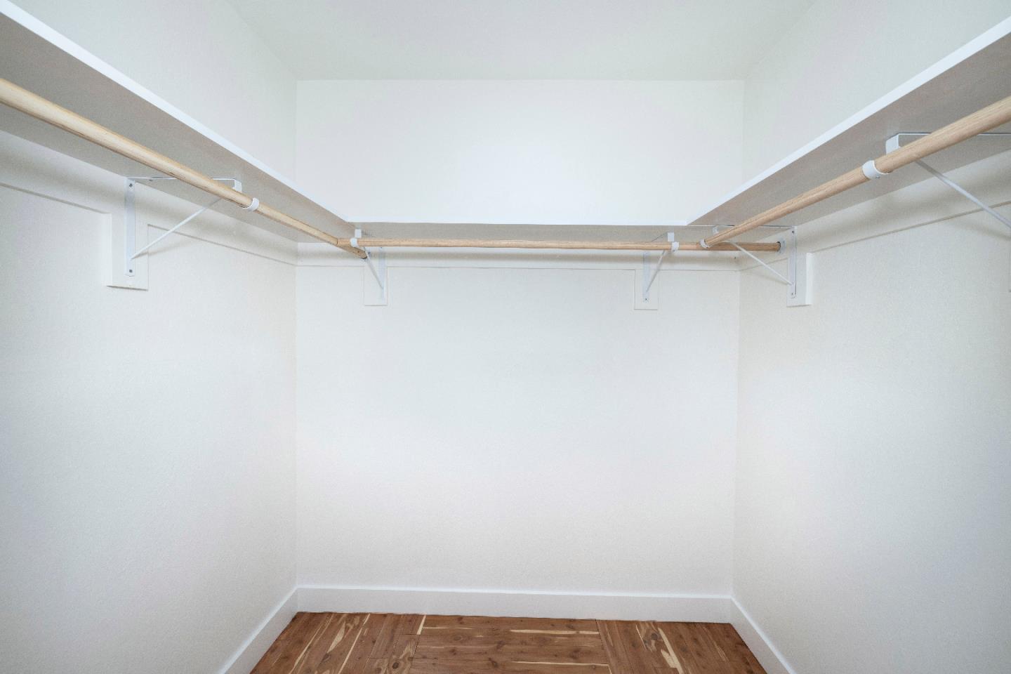 Detail Gallery Image 33 of 45 For 2671 Comstock Cir, Belmont,  CA 94002 - 4 Beds | 2 Baths