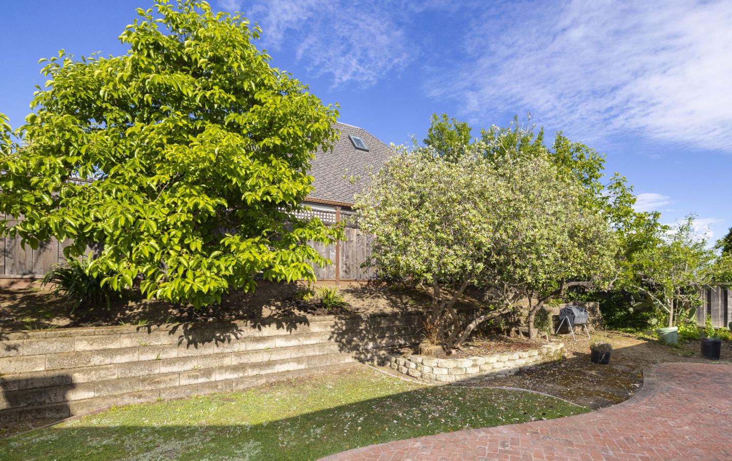 Detail Gallery Image 37 of 45 For 2671 Comstock Cir, Belmont,  CA 94002 - 4 Beds | 2 Baths