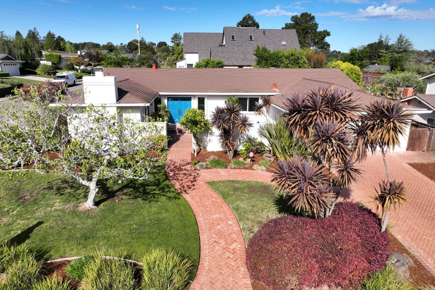 Detail Gallery Image 4 of 45 For 2671 Comstock Cir, Belmont,  CA 94002 - 4 Beds | 2 Baths