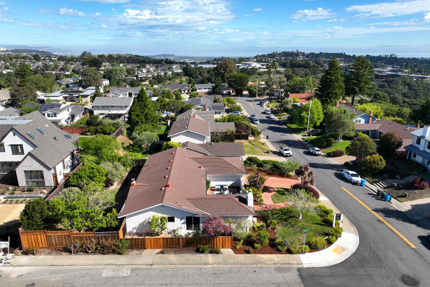 Detail Gallery Image 43 of 45 For 2671 Comstock Cir, Belmont,  CA 94002 - 4 Beds | 2 Baths