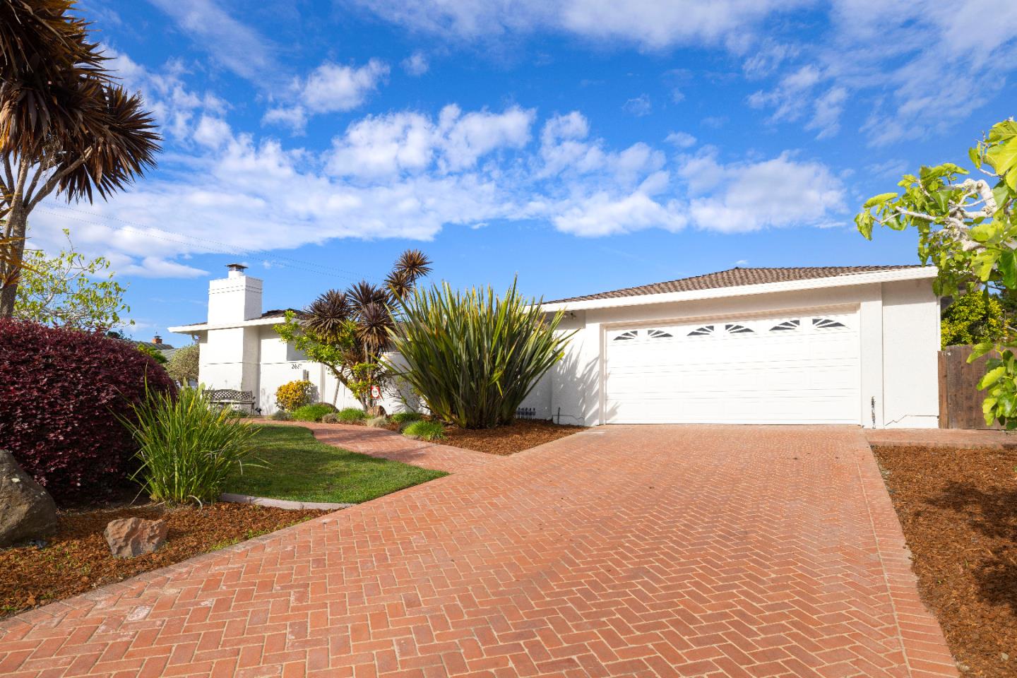 Detail Gallery Image 5 of 45 For 2671 Comstock Cir, Belmont,  CA 94002 - 4 Beds | 2 Baths