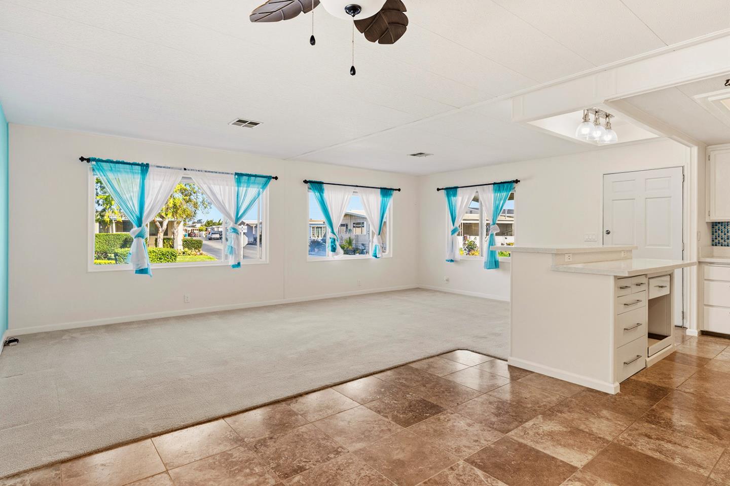 Detail Gallery Image 6 of 28 For 150 Kern #110,  Salinas,  CA 93905 - 2 Beds | 2 Baths