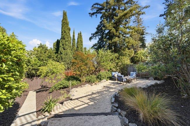 Detail Gallery Image 35 of 49 For 317 Sycamore St, San Carlos,  CA 94070 - 4 Beds | 2 Baths