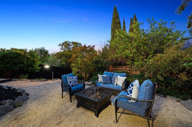 Detail Gallery Image 45 of 49 For 317 Sycamore St, San Carlos,  CA 94070 - 4 Beds | 2 Baths