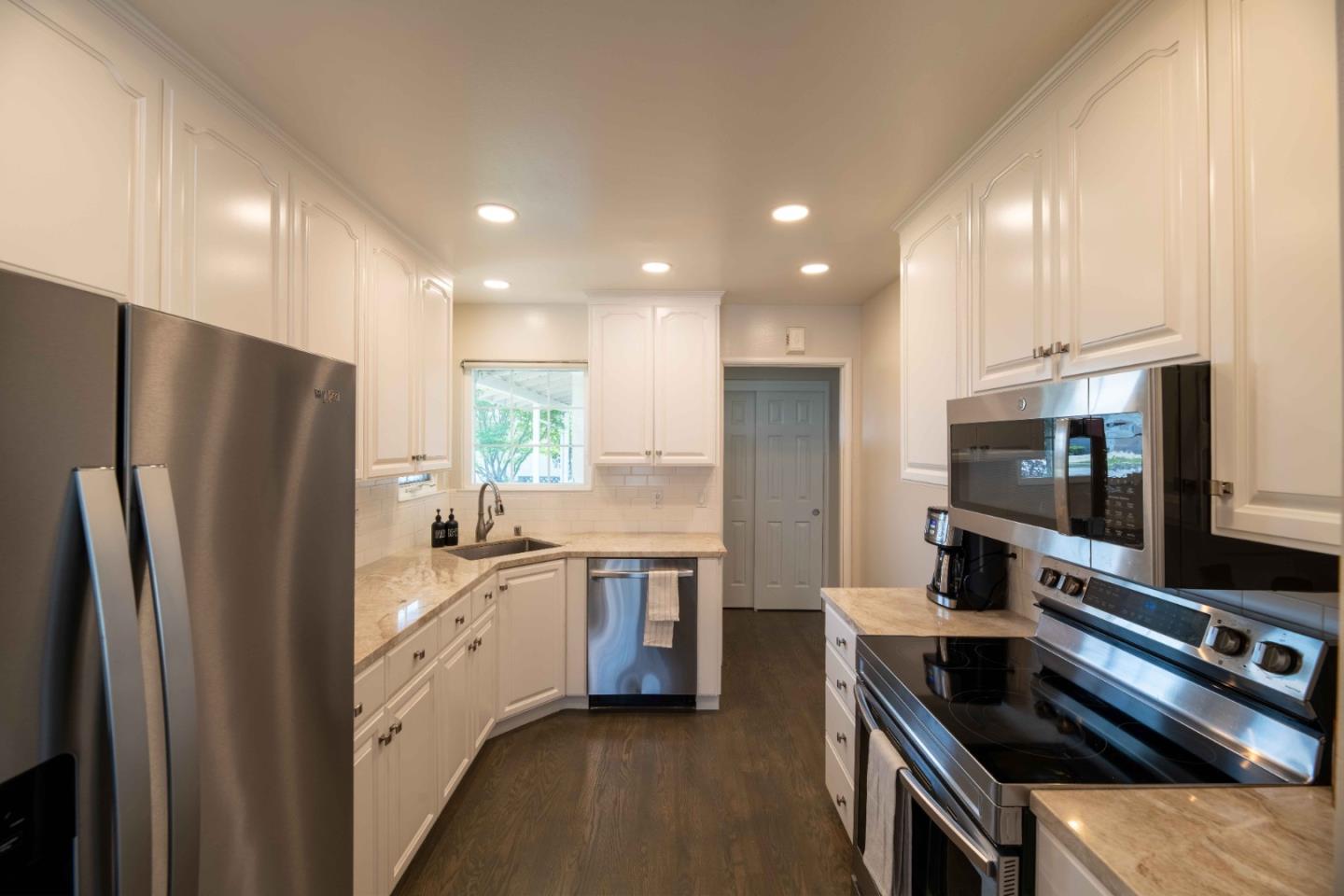 Detail Gallery Image 14 of 29 For 4547 La Salle Ave, Fremont,  CA 94536 - 3 Beds | 2 Baths